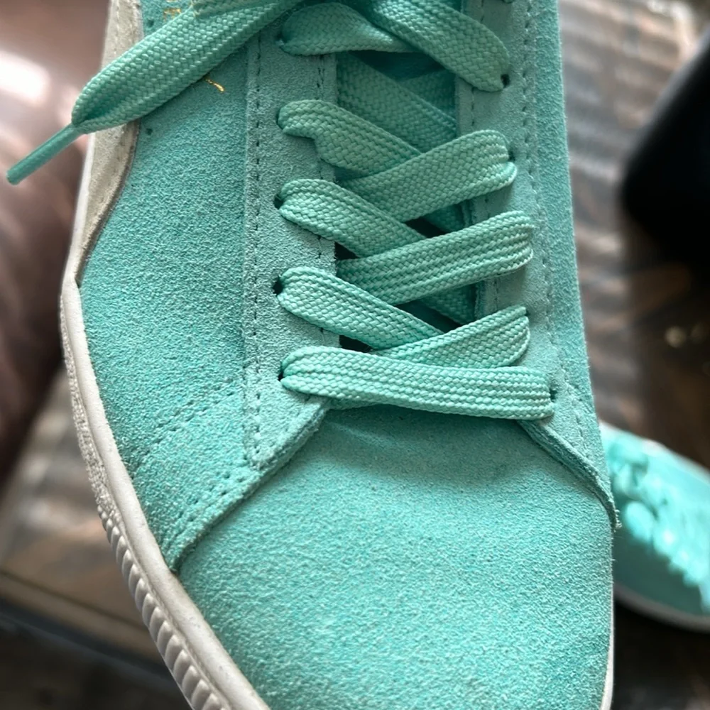 Women Mint/Teal Puma Sneakers - Picture 2 of 11